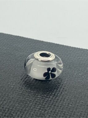 Pandora 925 ALE Murano Glass Black Cherry Blossom Charm | #791605